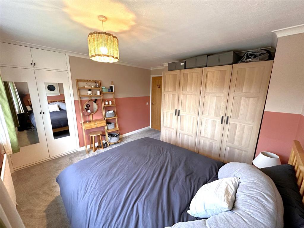 Bedroom One 581