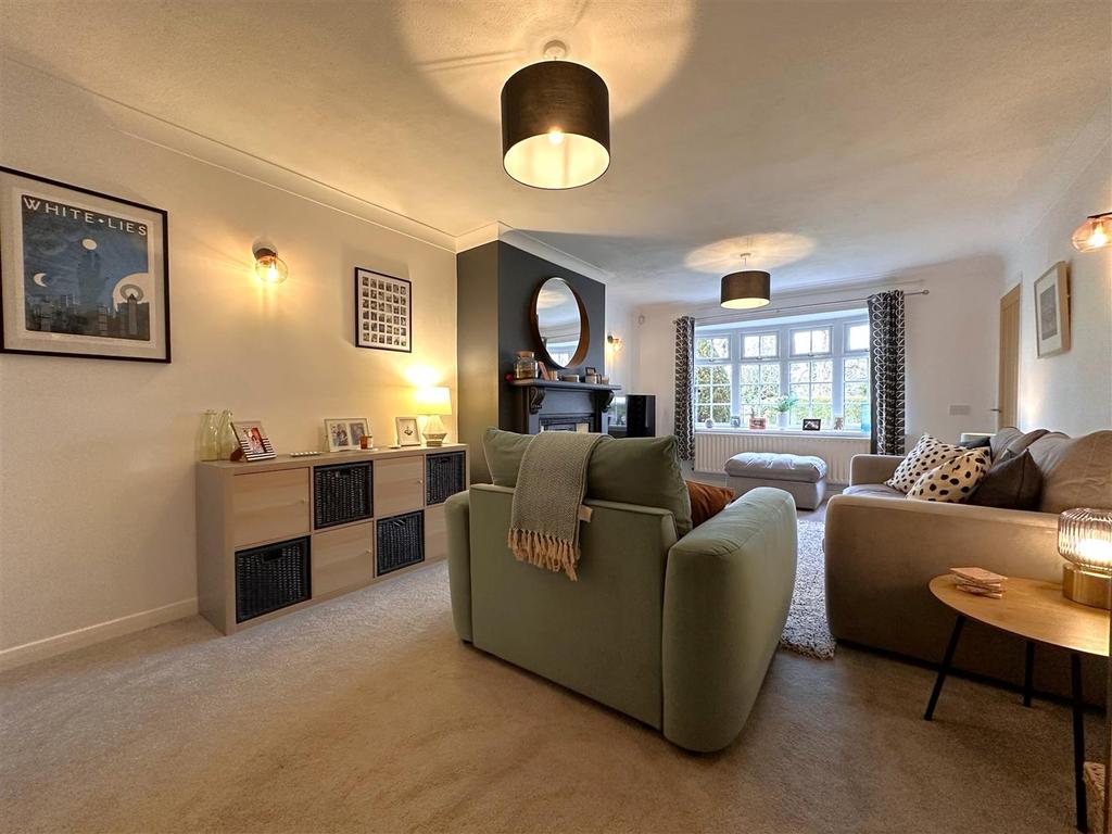Living Room 736