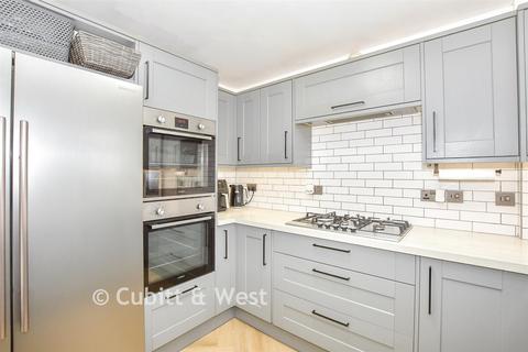 4 bedroom semi-detached house for sale, Lamorna Gardens, Chichester PO20