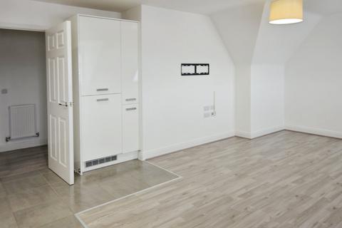 1 bedroom apartment to rent, High Street flat 5, Shefford , SG17