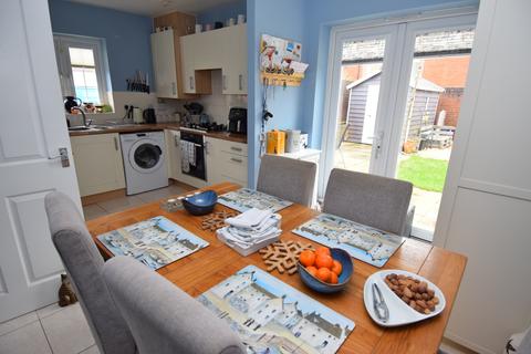 3 bedroom end of terrace house for sale, Bluebell Way, Durrington, SP4 8FH