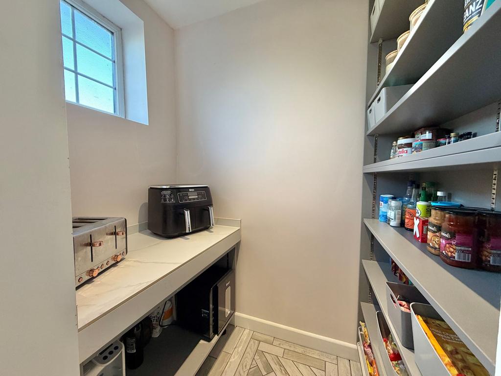 Walkin Pantry