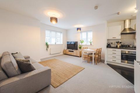 2 bedroom coach house for sale, Course Meadow, Swindon SN5