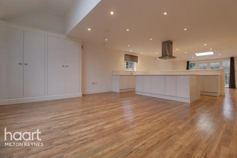 5 bedroom semi-detached house to rent, Roses View, Cublington