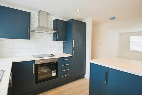 3 bedroom apartment for sale, Remburn Gardens, Warwick