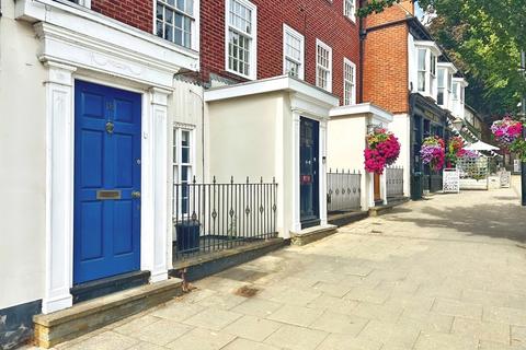 undefined, West Street, Warwick
