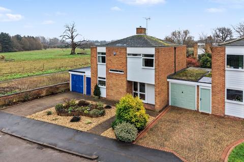 Coach Road, Henlow, SG16