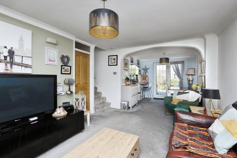 4 bedroom end of terrace house for sale, Lakelands Close, Eastbourne