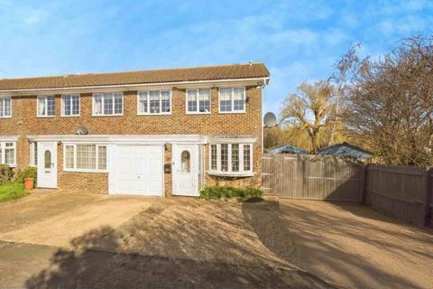 Lakelands Close, Eastbourne