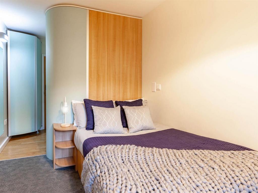 Apartment in Reading, Spring Gardens, Whitley - View 6