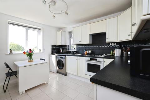 2 bedroom flat for sale, Castle Road, Salisbury