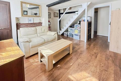 3 bedroom terraced house for sale, St. Nicholas Church Street, Warwick