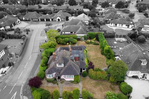 3 bedroom bungalow for sale, Thorpe Hall Avenue, Thorpe Bay SS1