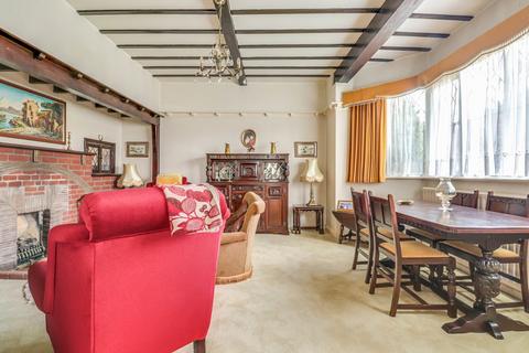3 bedroom bungalow for sale, Thorpe Hall Avenue, Thorpe Bay SS1