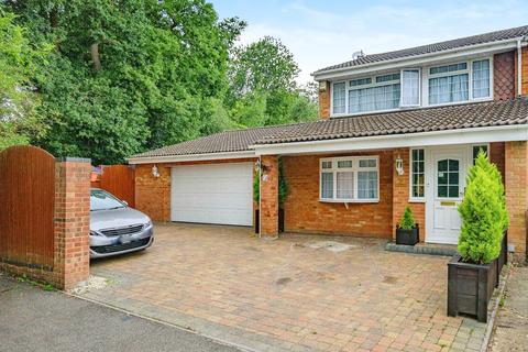 3 bedroom end of terrace house for sale, Latimer Close, Hemel Hempstead