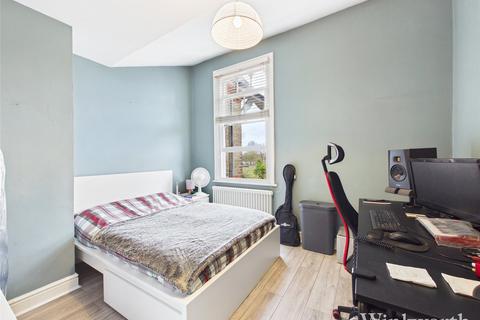 2 bedroom apartment to rent, Leopold Road, London, W5