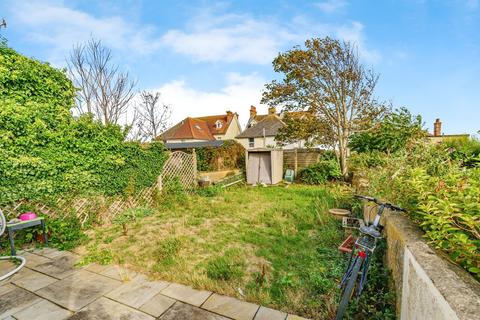 2 bedroom ground floor flat for sale, Connaught Road, Seaford