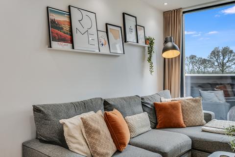 2 bedroom flat for sale, Burgess Springs, Chelmsford CM1