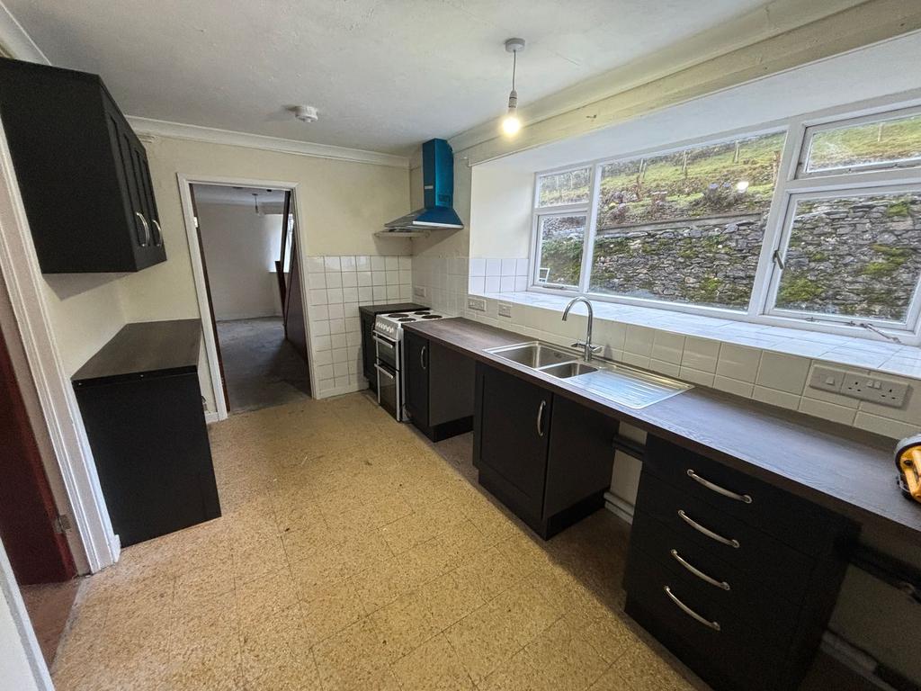 House in Cellan, Tafnardy, Llanfair Clydogau - View 4