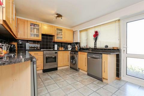 3 bedroom terraced house for sale, Wood Leasow, Woodgate Valley, BIRMINGHAM