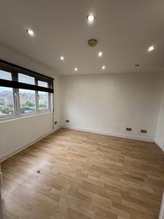 undefined, Como Street, Romford RM7