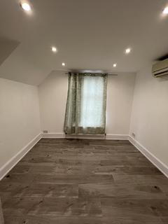 undefined, Como Street, Romford RM7