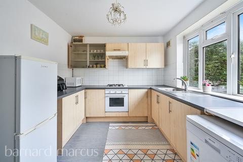 3 bedroom terraced house for sale, Beaconsfield Road, Epsom