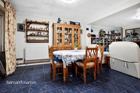 undefined, Oak Way, Bedfont, Feltham
