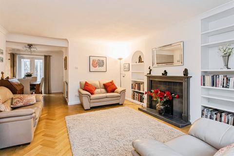 undefined, Rufus Close, Lewes