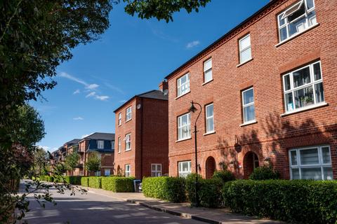4 bedroom semi-detached house for sale, Kendrick Drive, Barnet EN4