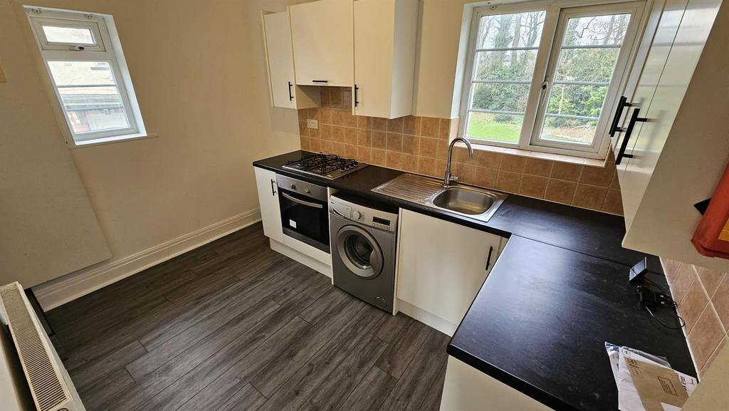 40 RG- Kitchen.jpeg