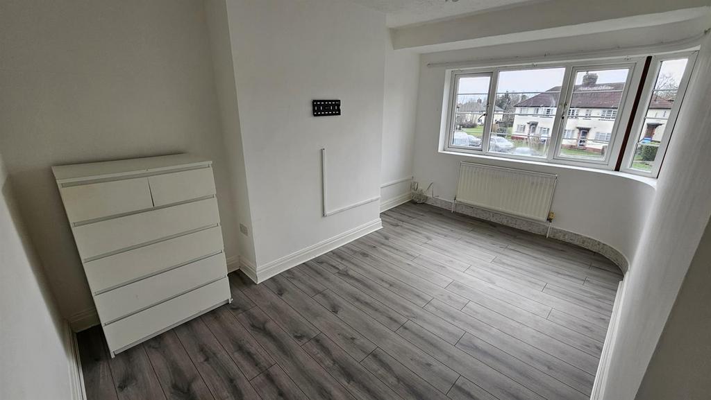 40 RG- Living Room.jpeg