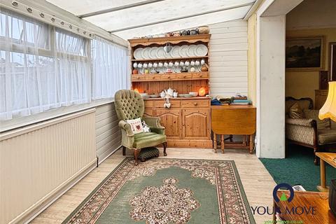 2 bedroom bungalow for sale, Coxes Lane, Kent CT12