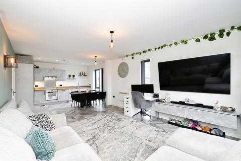 undefined, Goddard Drive, Bushey