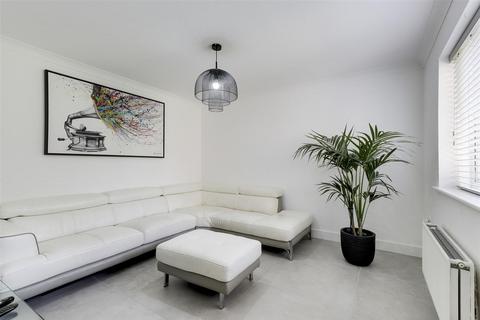 undefined, Thales Drive, Nottingham NG5