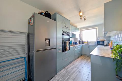 2 bedroom apartment for sale, West Parade, Worthing