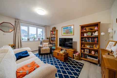 3 bedroom semi-detached house for sale, Gaskell Close, Holybourne, Alton, Hampshire, GU34