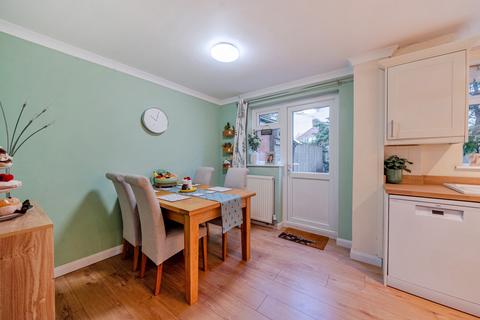 3 bedroom semi-detached house for sale, Gaskell Close, Holybourne, Alton, Hampshire, GU34