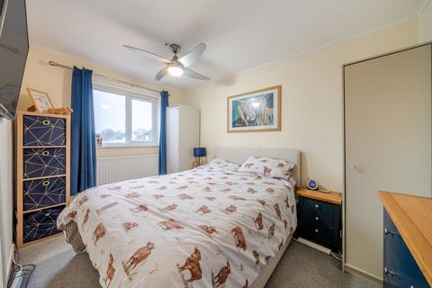 3 bedroom semi-detached house for sale, Gaskell Close, Holybourne, Alton, Hampshire, GU34