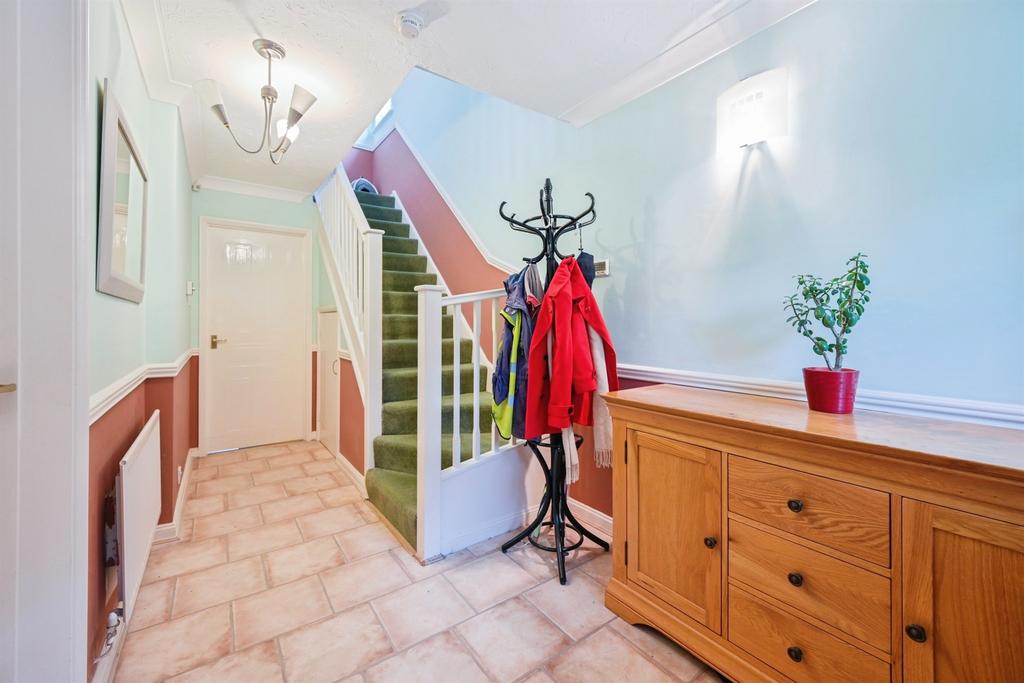 Entrance Hallway: