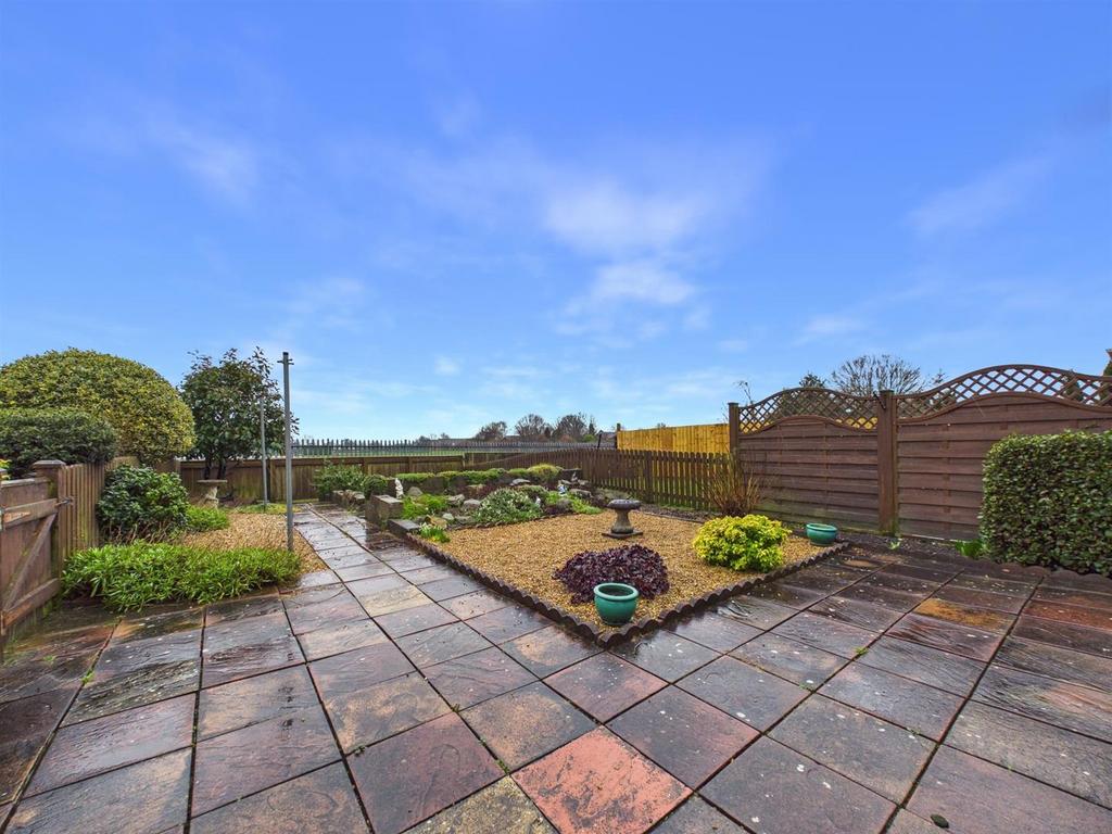 Garden 1.jpg