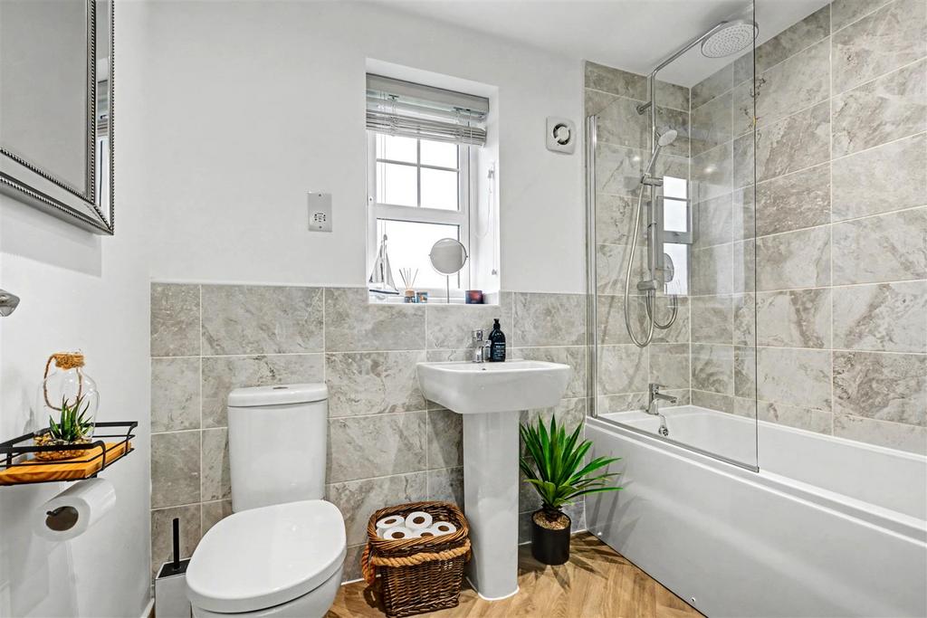 Bathroom.jpeg