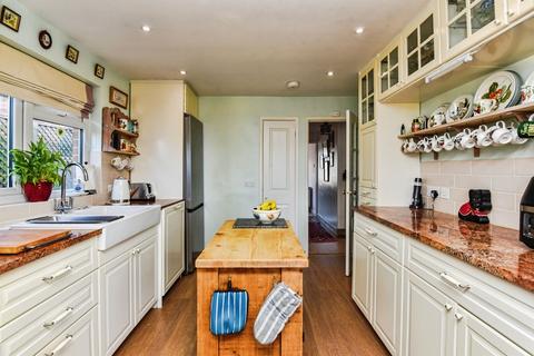 2 bedroom detached bungalow for sale, Champney Road, Frome