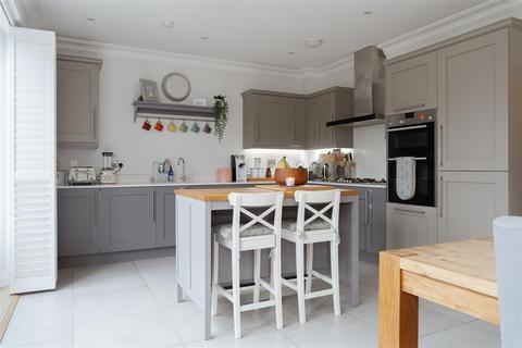 undefined, Westwood Close, Reigate