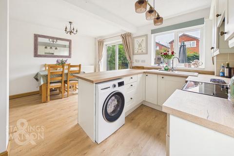 3 bedroom semi-detached house for sale, Gowing Road, Mulbarton, Norwich