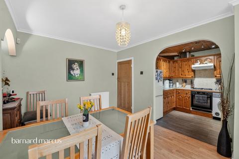 3 bedroom end of terrace house for sale, Chestnut Grove, Mitcham