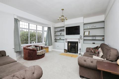 4 bedroom detached house for sale, Kings Drive, EASTBOURNE