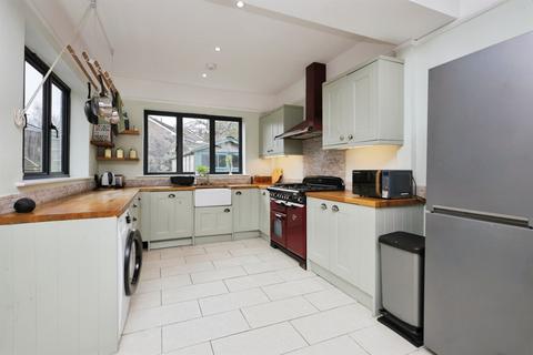 4 bedroom detached house for sale, Kings Drive, EASTBOURNE
