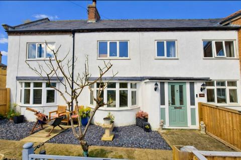 4 bedroom cottage for sale, Scarborough Road, Malton YO17