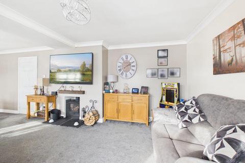 4 bedroom cottage for sale, Scarborough Road, Malton YO17